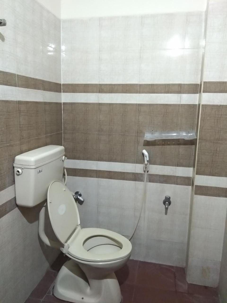 Sai Tirumala Residency Tirupati Bagian luar foto