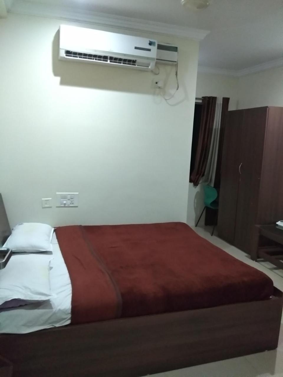 Sai Tirumala Residency Tirupati Bagian luar foto