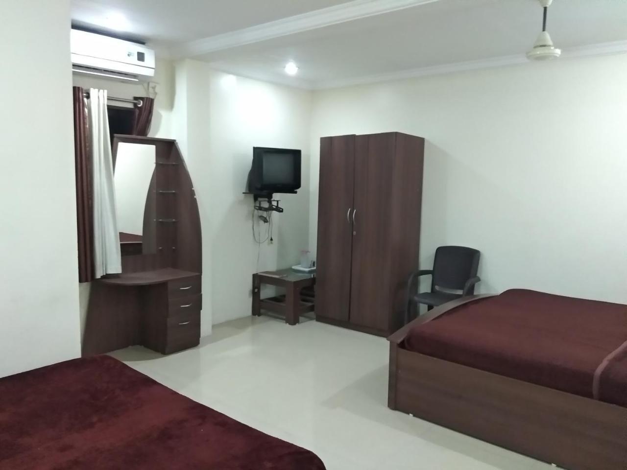 Sai Tirumala Residency Tirupati Bagian luar foto