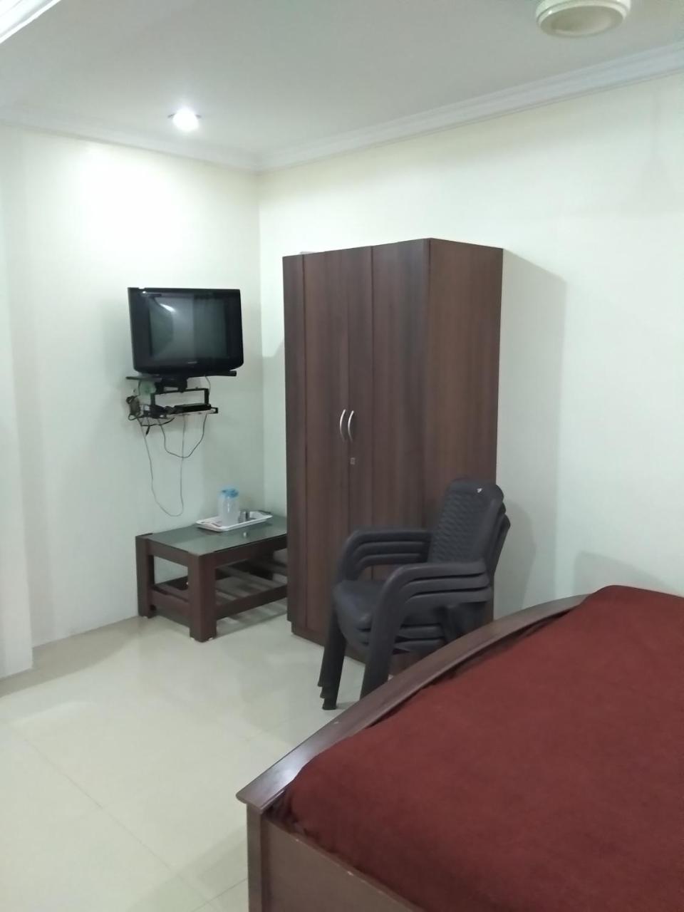 Sai Tirumala Residency Tirupati Bagian luar foto