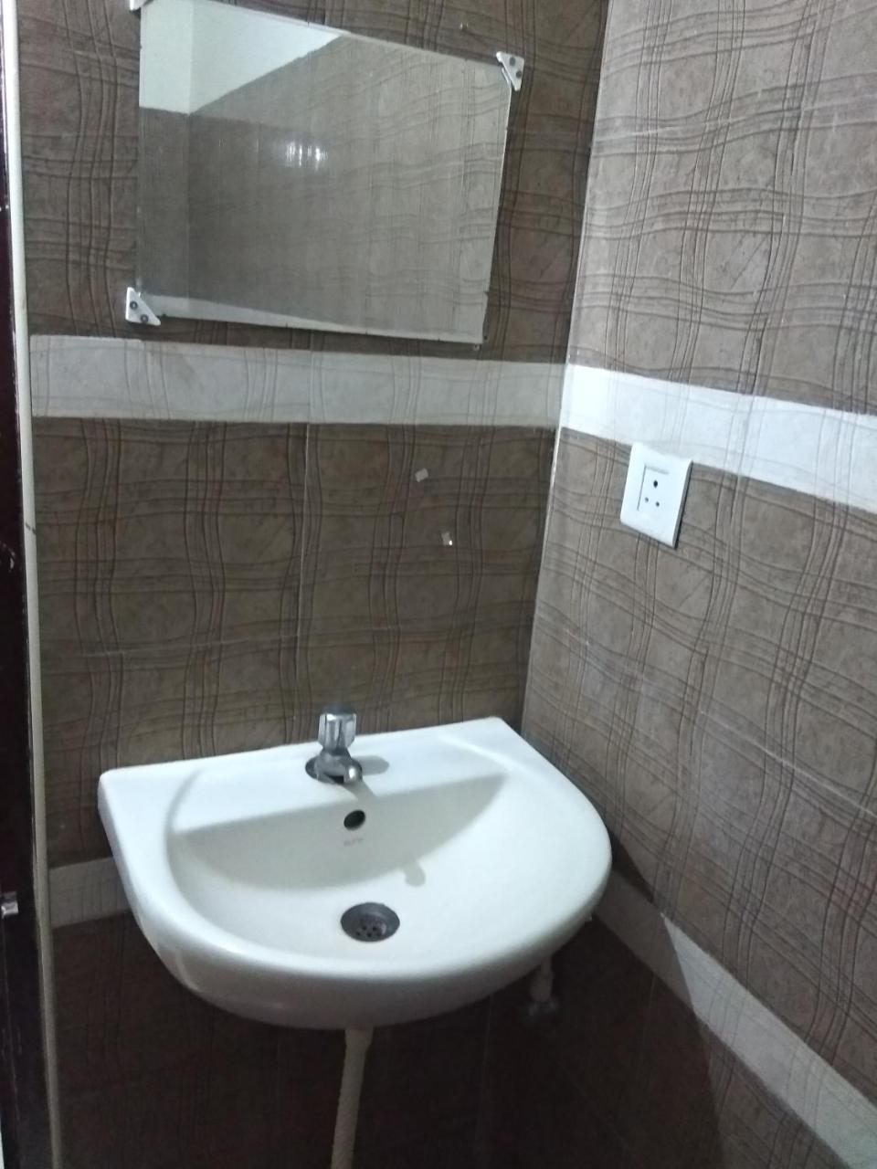 Sai Tirumala Residency Tirupati Bagian luar foto