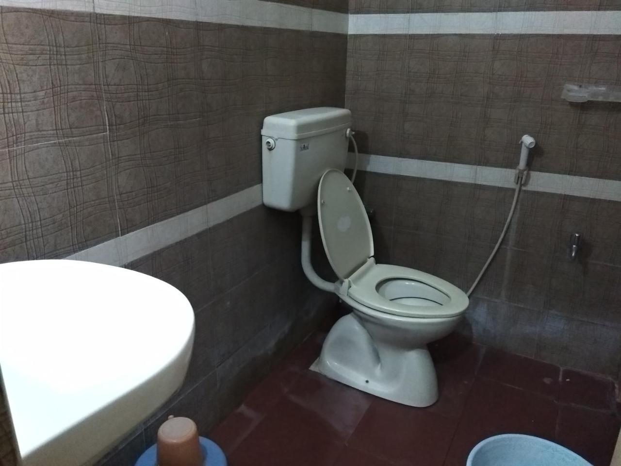 Sai Tirumala Residency Tirupati Bagian luar foto
